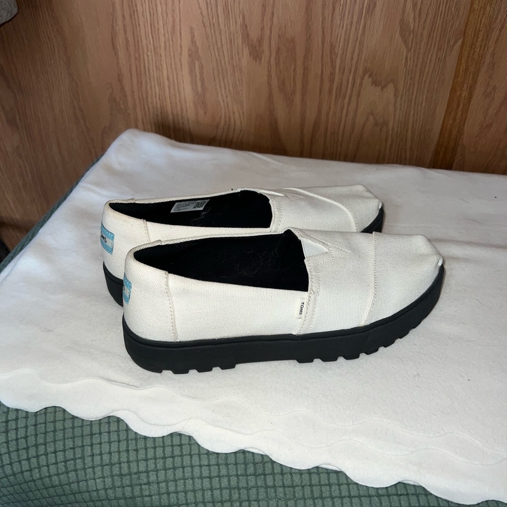 Toms Lug-Sole Platform Alpagarta White Canvas Slip-On Sneakers Size W8.5